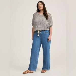 Torrid - Mid-Rise Wide Leg Drapey Jean